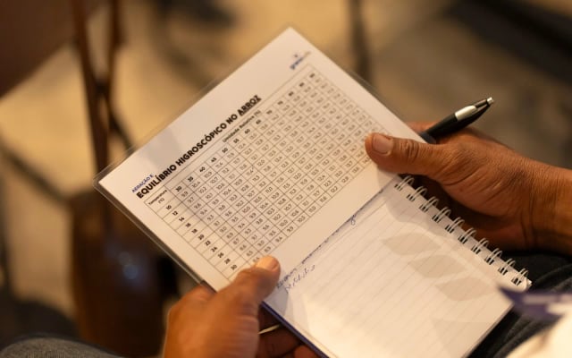 Tabela de aeração e equilíbrio higroscópico do arroz, material didático do treinamento da Grano Safe